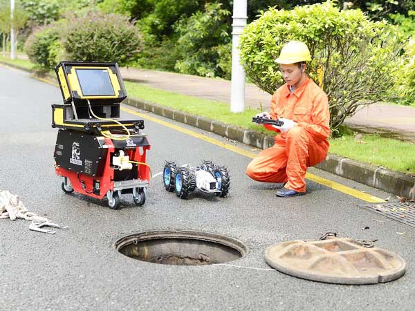 源汇管道机器人检测
